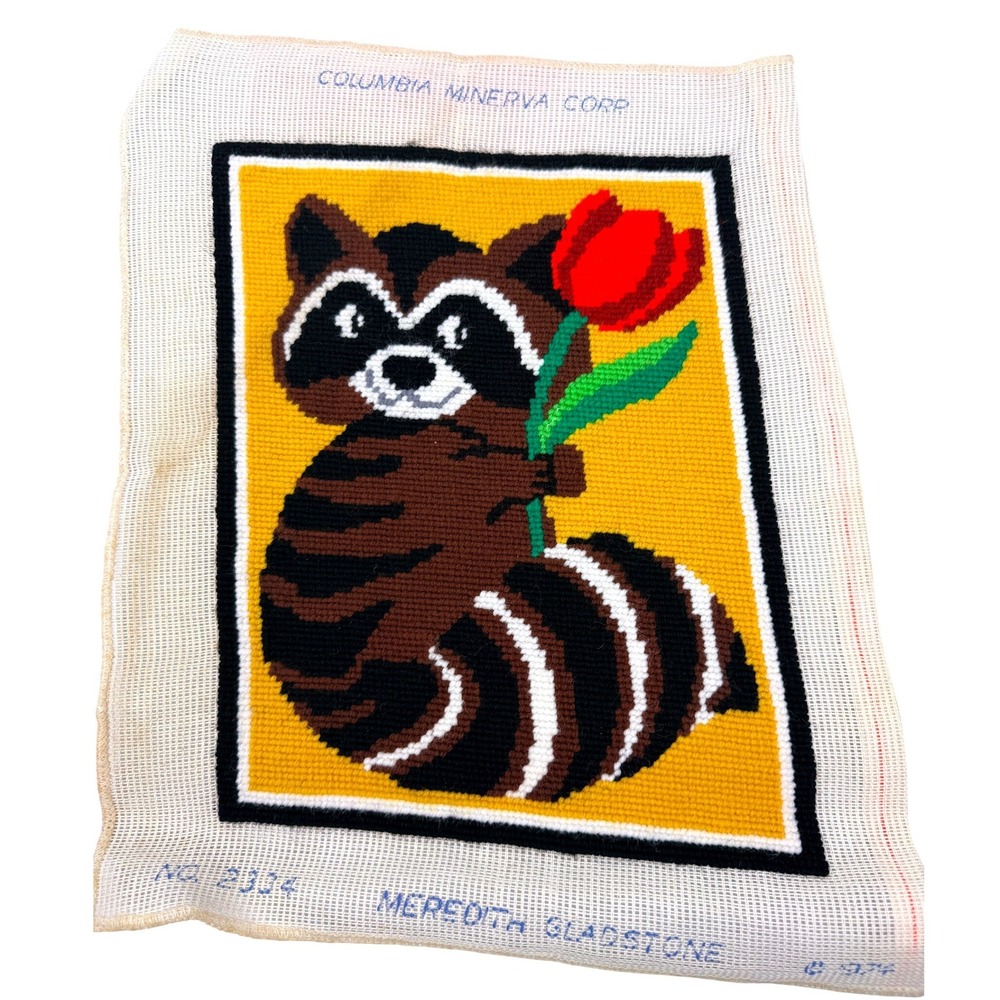 Vintage Columbia Minerva Raccoon Tulip Needlepoint Meredith Gladstone 1974 2334